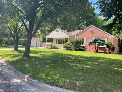 6 Kirkton Court Lower, London North, On N5x 1t2