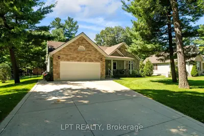 10011 Jenna Road, Lambton Shores, On N0m 1t0