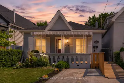 25 Hope Avenue, Hamilton, On L8h 2e1