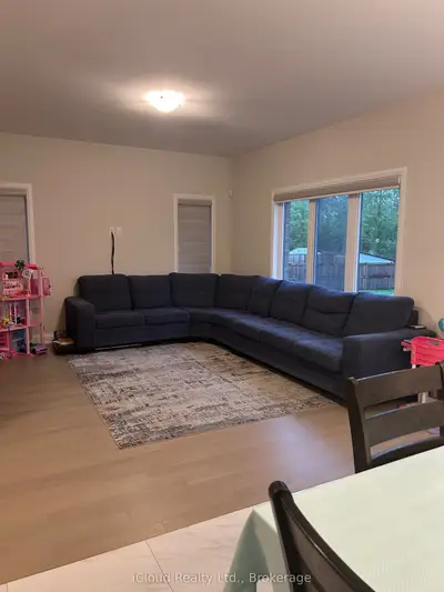 9306 White Oak Avenue, Niagara Falls, On L2g 0e9