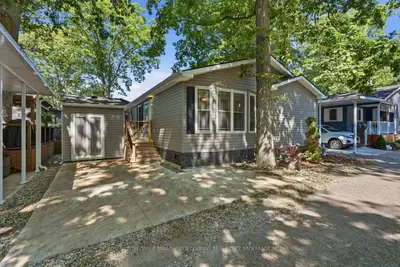 22790 Amiens Road 56, Middlesex Centre, On N0l 1r0