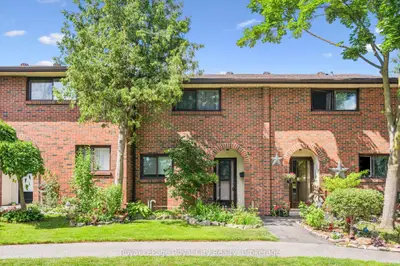41 Rhonda Road 23, Guelph, On N1h 6h1