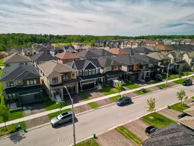 111 Sunflower Crescent, Thorold, On L3b 0l1
