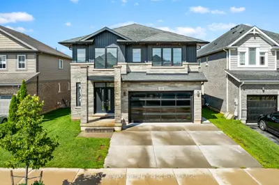 15 Myrtle Street, Pelham, On L3b 5n5
