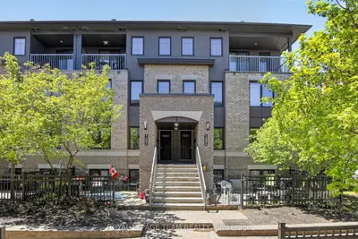 130a Lindenshade Drive, Barrhaven, On K2j 5r5