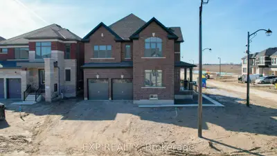 1 Corley Street, Kawartha Lakes, On K9v 6c2