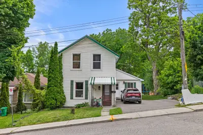 223 Antrim Street, Peterborough, On K9h 3g5