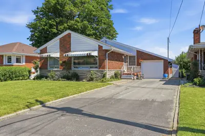 18 Pleasant Avenue, Hamilton, On L8g 2l2