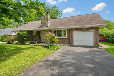 5 Tamarack Place, Guelph, On N1e 3y5