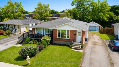 15 Gregory Place, St. Thomas, On N5r 4s4