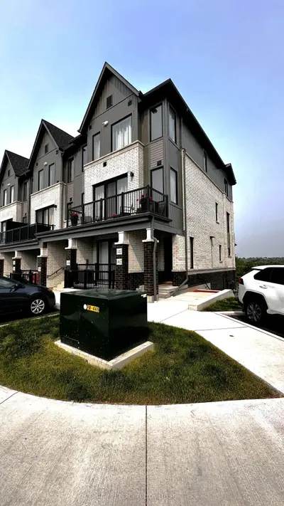160 Densmore Road 1402, Cobourg, On K9a 4j9