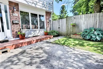 541 Parkview Crescent, Cambridge, On N3h 4z9
