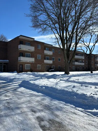 31 Parkside Drive 104, St. Thomas, On N5r 3v1