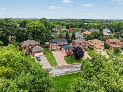 15 Robinhood Court, North Bay, On P1c 1l3