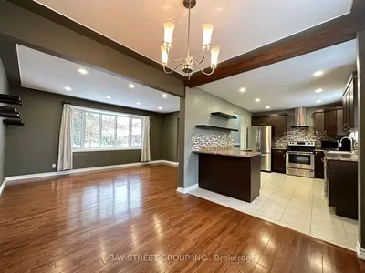 49 Howland Drive, Kitchener, On N2e 1g4
