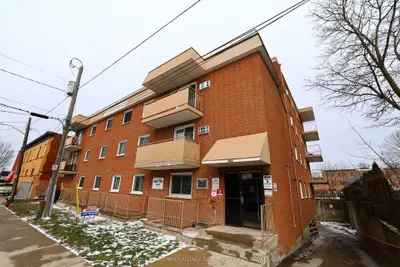 4692 Crysler Avenue 102, Niagara Falls, On L2e 3v8