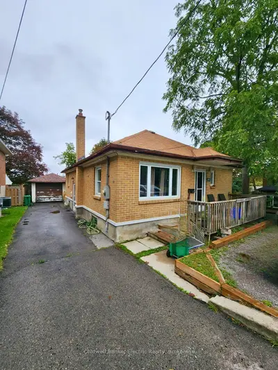443 Armour Road, Peterborough, On K9h 1y7