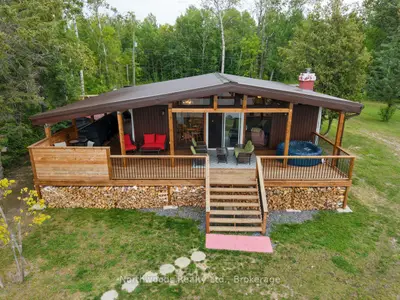 93 Mosbeck Road, Lake Of The Woods, On P0w 1j0