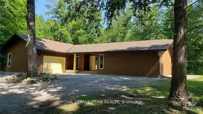 3005 Tompkins Road, North Grenville, On K0g 1j0