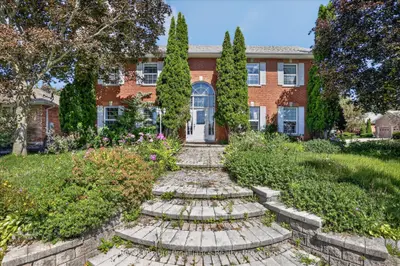 1664 Forster Avenue, Peterborough, On K9k 2g6