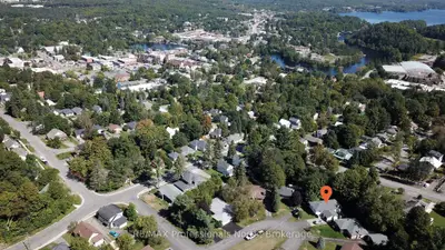 12 Anthony Court, Huntsville, On P1h 1t2