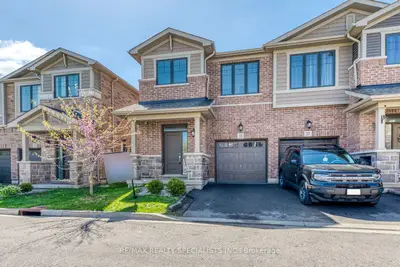 35 Pelican Lane, Hamilton, On L8k 0a4