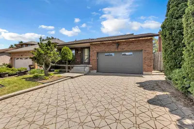 56 Ben Tirran Crescent, Hamilton, On L8g 4v7