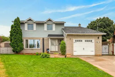 253 Highridge Avenue, Hamilton, On L8e 3p6