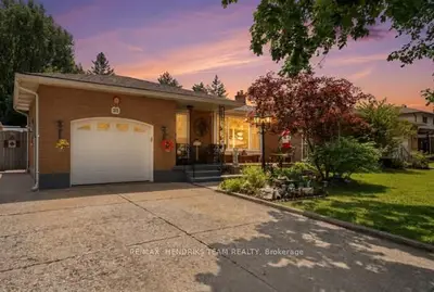 33 Meadowbrook Crescent, St. Catharines, On L2m 7g8