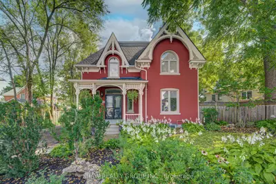 15 Gilholm Avenue, Cambridge, On N1s 1t3