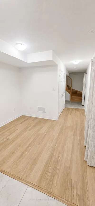 11 Gunnel Road, Welland, On L3b 0p3