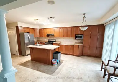 740 Oakcrossing Road, London North, On N6h 5v9