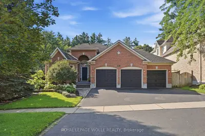 51 Autumn Ridge Trail, Kitchener, On N2p 2j6