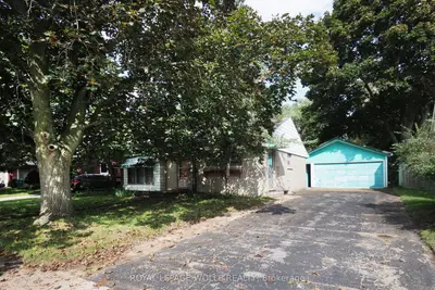 12 Oakwood Avenue, Kitchener, On N2h 6g9