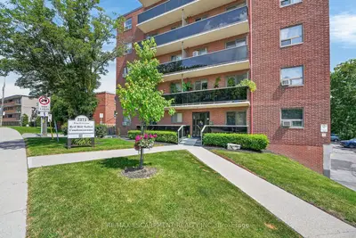2373 King Street E 52, Hamilton, On L8k 1x9