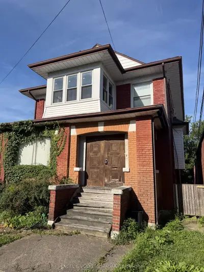 4689 W Crysler Avenue, Niagara Falls, On L2e 3v7