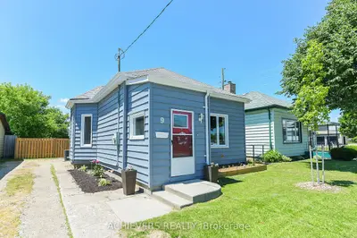 9 Pearl Street, London East, On N5z 1x1