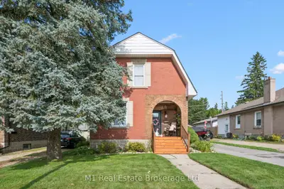 691 St Andrew Street W, Centre Wellington, On N1m 1p7