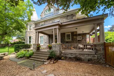54 Bruce Street, Cambridge, On N1r 2e3