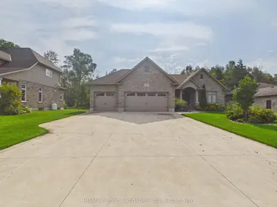192 Birchwood Avenue, Kincardine, On N0g 2t0