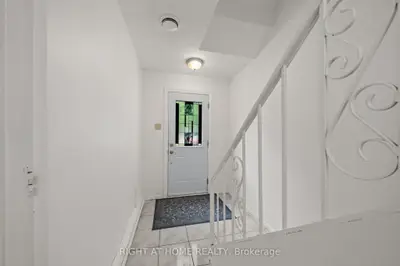 9 Marco Lane, Glebe - Ottawa East And Area, On K1s 5a1