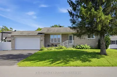 2807 LEONARD Street, Clarence-Rockland, ON K4K 1A4