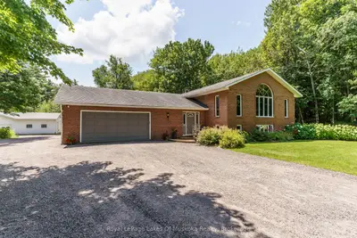 1020 Amelia Crescent, Gravenhurst, On P0e 1g0