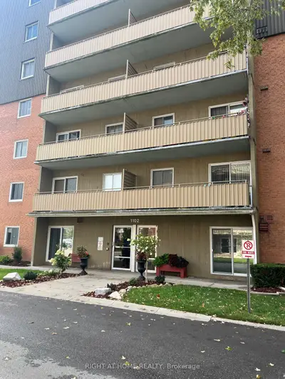 1102 Jalna Boulevard 708, London South, On N6e 1x8