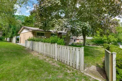 223 Halls Mill Road, London South, On N6k 2l3