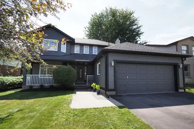 324 Cooper Street, Cambridge, On N3c 3x8