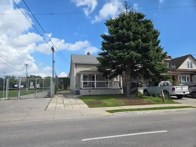 144 Burgar Street, Welland, On L3b 2s8