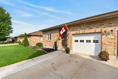 16 Somerset Street, South Huron, On N0m 1s2