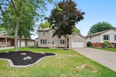 21 Farewell Crescent, West Lincoln, On L0r 2a0