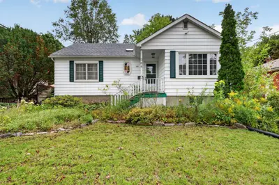 364 Glengarry Road, Kingston, On K7m 3k2